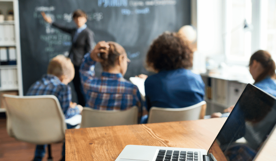 Digitization in Education - Blogs - Veda Digitizing education